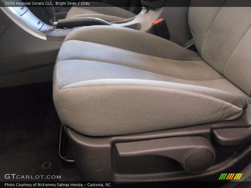 Bright Silver / Gray 2009 Hyundai Sonata GLS
