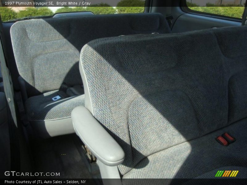 Bright White / Gray 1997 Plymouth Voyager SE