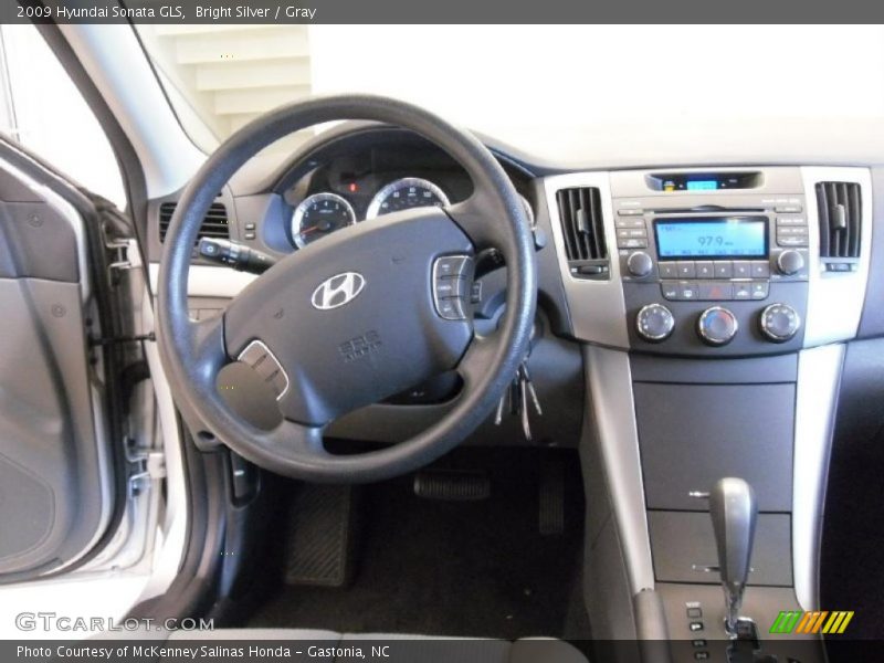 Bright Silver / Gray 2009 Hyundai Sonata GLS