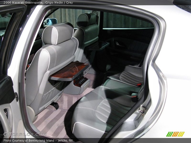 Grigio Medio / Grey 2006 Maserati Quattroporte