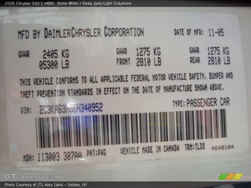 Stone White / Deep Jade/Light Graystone 2006 Chrysler 300 C HEMI