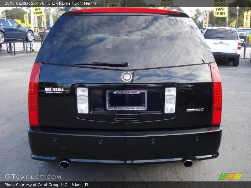 Black Raven / Light Neutral 2005 Cadillac SRX V6