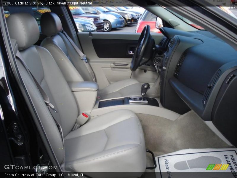 Black Raven / Light Neutral 2005 Cadillac SRX V6