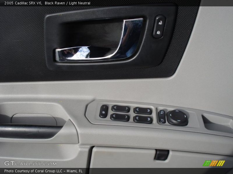 Black Raven / Light Neutral 2005 Cadillac SRX V6