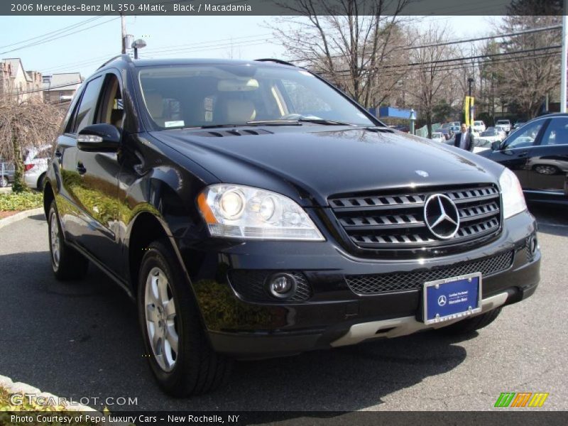 Black / Macadamia 2006 Mercedes-Benz ML 350 4Matic