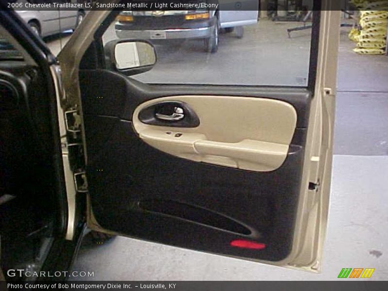 Sandstone Metallic / Light Cashmere/Ebony 2006 Chevrolet TrailBlazer LS