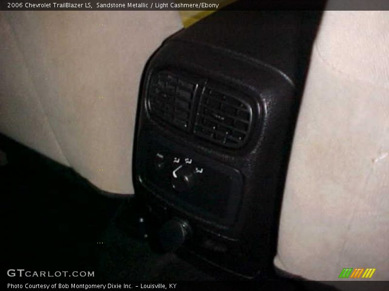 Sandstone Metallic / Light Cashmere/Ebony 2006 Chevrolet TrailBlazer LS