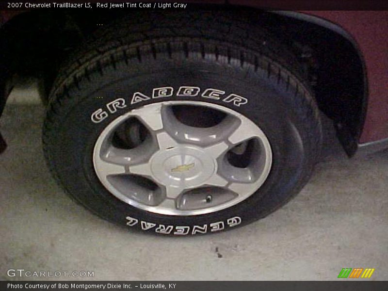 Red Jewel Tint Coat / Light Gray 2007 Chevrolet TrailBlazer LS