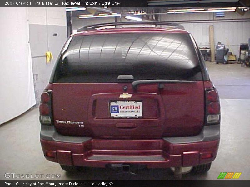 Red Jewel Tint Coat / Light Gray 2007 Chevrolet TrailBlazer LS