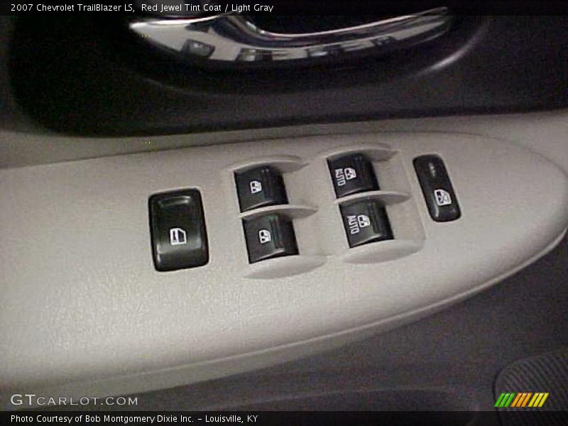 Red Jewel Tint Coat / Light Gray 2007 Chevrolet TrailBlazer LS
