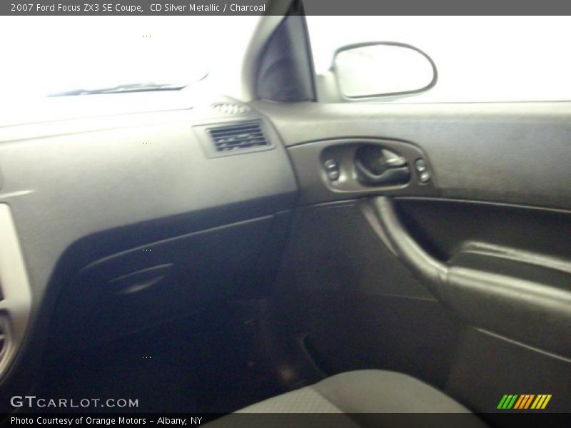 CD Silver Metallic / Charcoal 2007 Ford Focus ZX3 SE Coupe