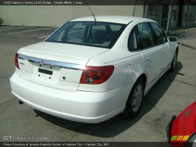 Cream White / Gray 2003 Saturn L Series L200 Sedan