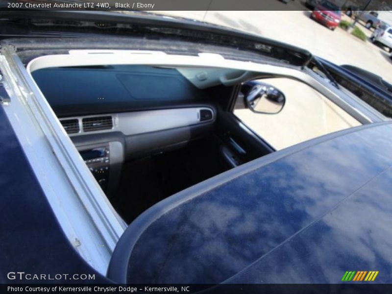 Black / Ebony 2007 Chevrolet Avalanche LTZ 4WD