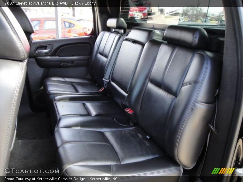 Black / Ebony 2007 Chevrolet Avalanche LTZ 4WD