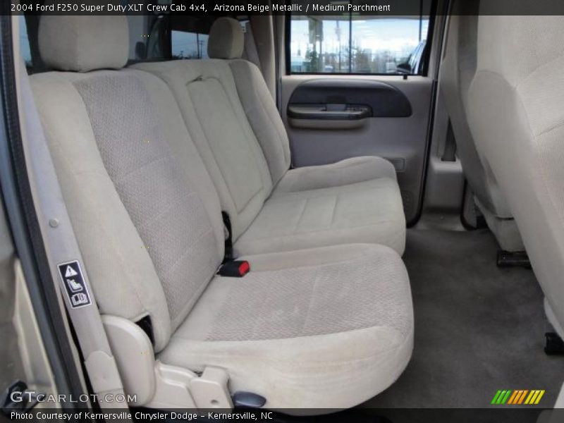 Arizona Beige Metallic / Medium Parchment 2004 Ford F250 Super Duty XLT Crew Cab 4x4