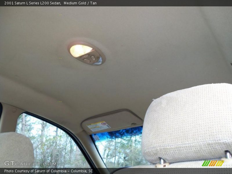 Medium Gold / Tan 2001 Saturn L Series L200 Sedan
