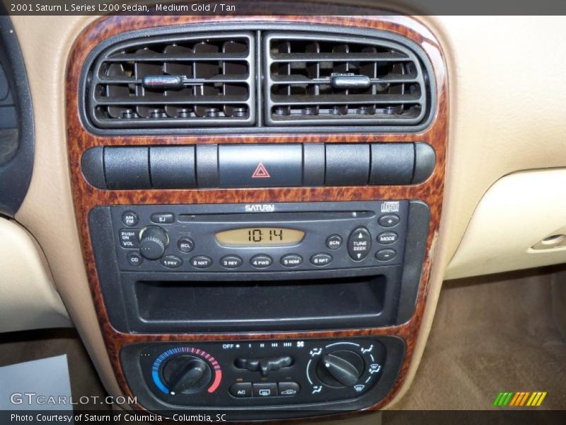 Medium Gold / Tan 2001 Saturn L Series L200 Sedan