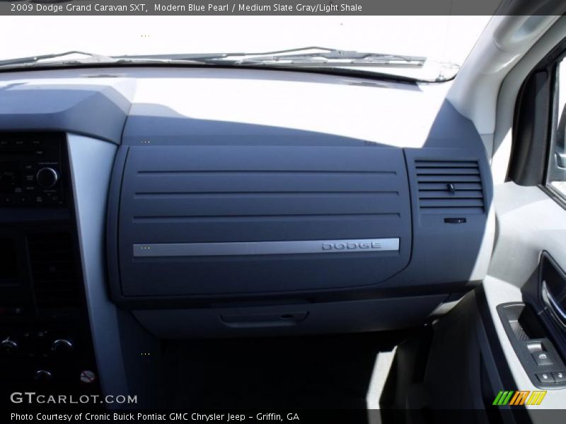 Modern Blue Pearl / Medium Slate Gray/Light Shale 2009 Dodge Grand Caravan SXT