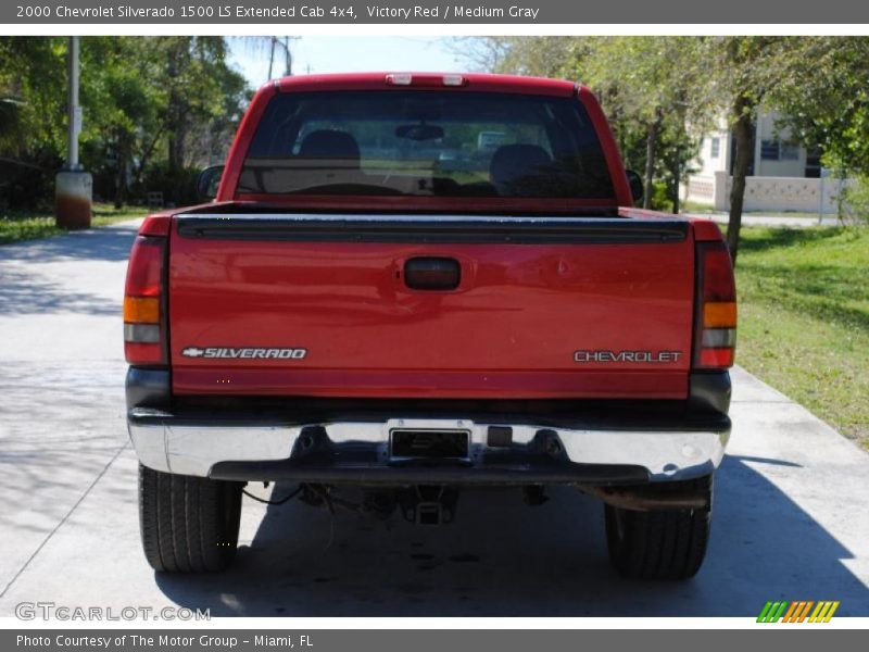 Victory Red / Medium Gray 2000 Chevrolet Silverado 1500 LS Extended Cab 4x4