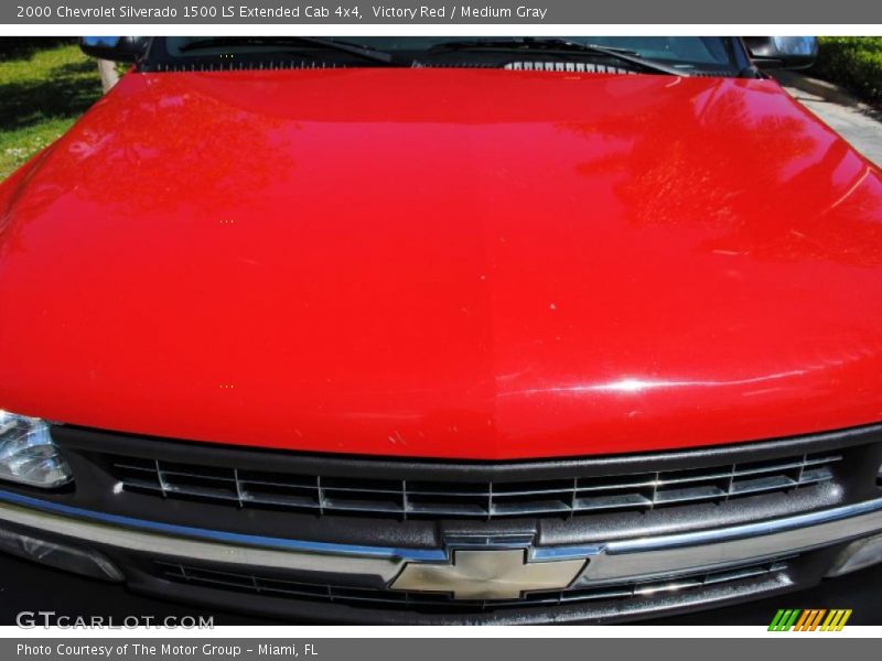 Victory Red / Medium Gray 2000 Chevrolet Silverado 1500 LS Extended Cab 4x4