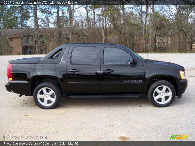 Black / Ebony 2007 Chevrolet Avalanche LTZ 4WD
