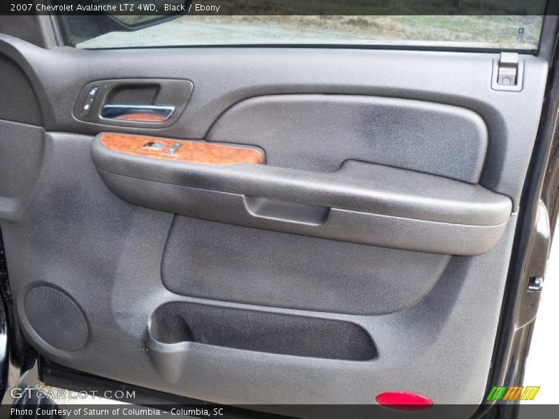 Black / Ebony 2007 Chevrolet Avalanche LTZ 4WD