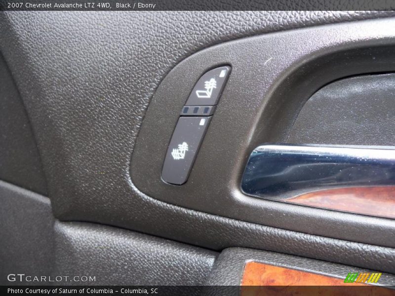 Black / Ebony 2007 Chevrolet Avalanche LTZ 4WD