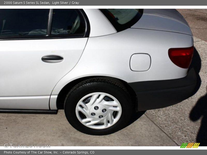 Light Silver / Gray 2000 Saturn S Series SL Sedan