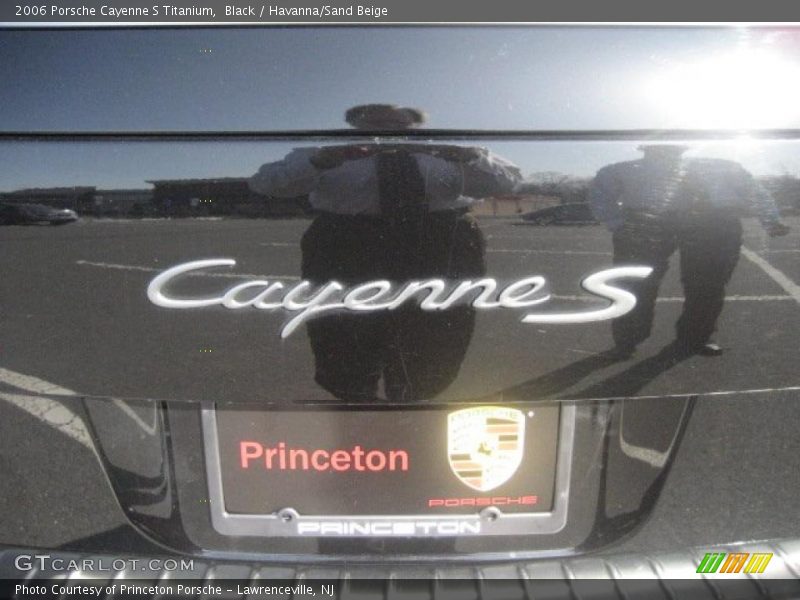 Black / Havanna/Sand Beige 2006 Porsche Cayenne S Titanium
