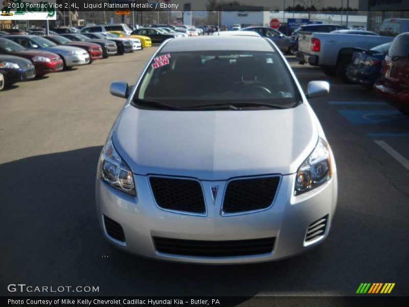 Liquid Platinum Metallic / Ebony 2010 Pontiac Vibe 2.4L