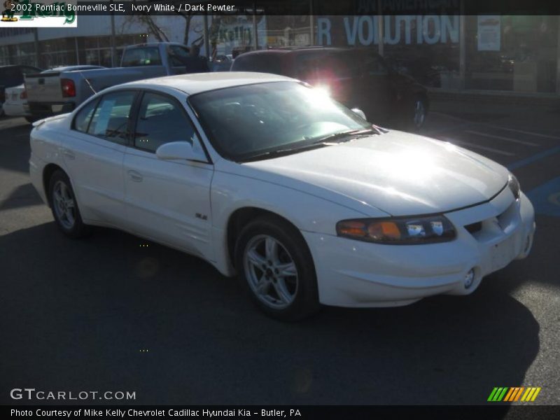 Ivory White / Dark Pewter 2002 Pontiac Bonneville SLE