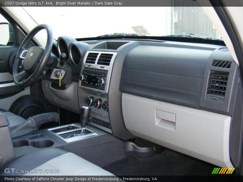 Bright Silver Metallic / Dark Slate Gray 2007 Dodge Nitro SLT 4x4