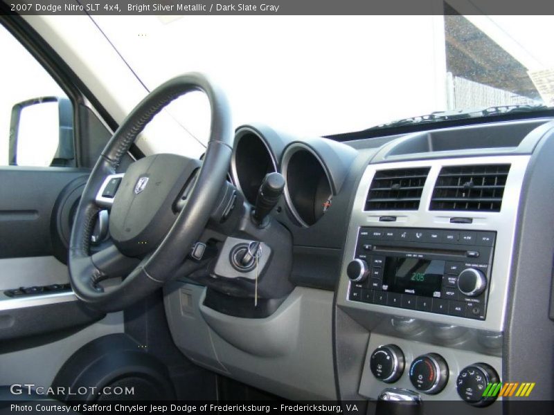 Bright Silver Metallic / Dark Slate Gray 2007 Dodge Nitro SLT 4x4