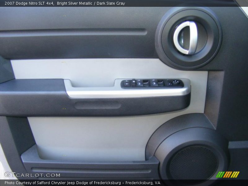 Bright Silver Metallic / Dark Slate Gray 2007 Dodge Nitro SLT 4x4