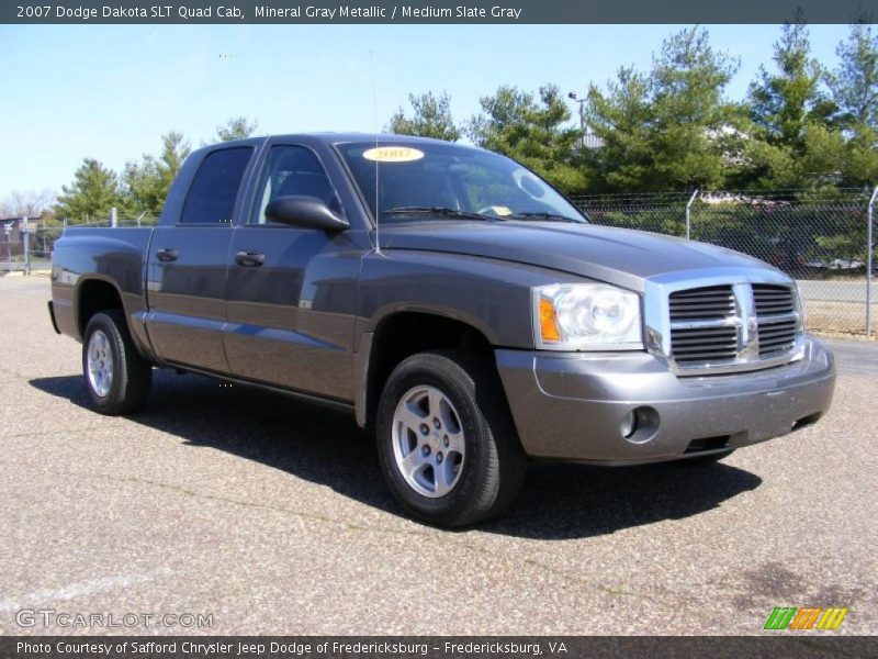 Mineral Gray Metallic / Medium Slate Gray 2007 Dodge Dakota SLT Quad Cab