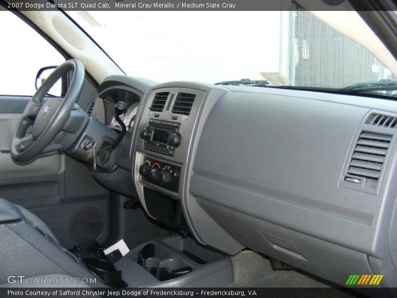 Mineral Gray Metallic / Medium Slate Gray 2007 Dodge Dakota SLT Quad Cab