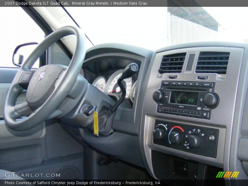 Mineral Gray Metallic / Medium Slate Gray 2007 Dodge Dakota SLT Quad Cab