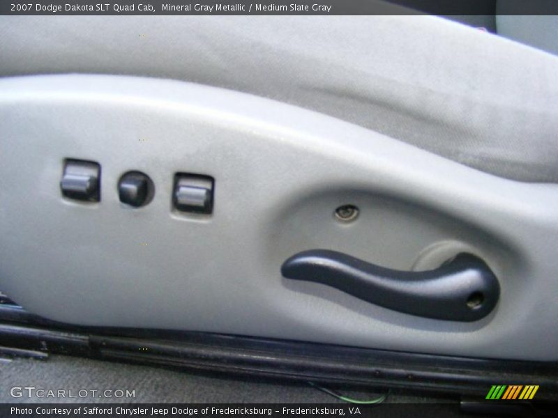 Mineral Gray Metallic / Medium Slate Gray 2007 Dodge Dakota SLT Quad Cab