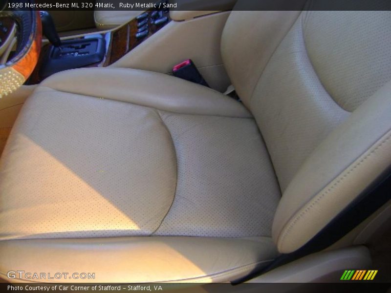 Ruby Metallic / Sand 1998 Mercedes-Benz ML 320 4Matic