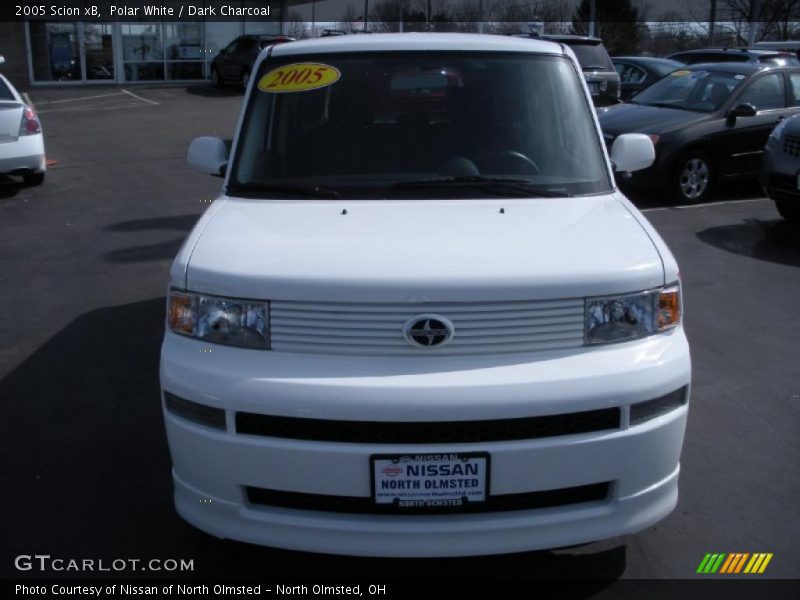 Polar White / Dark Charcoal 2005 Scion xB