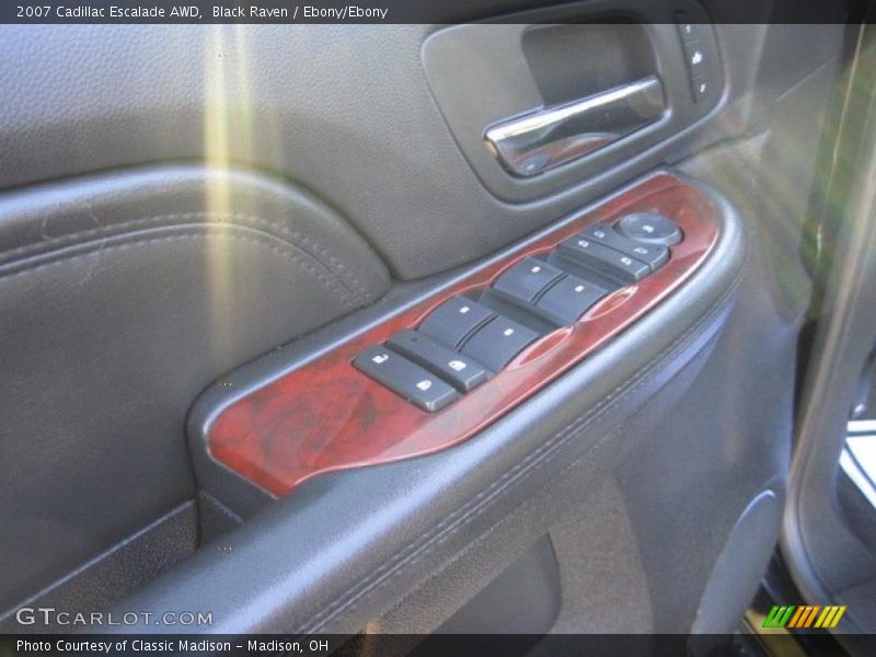 Black Raven / Ebony/Ebony 2007 Cadillac Escalade AWD