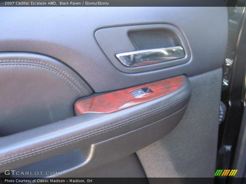 Black Raven / Ebony/Ebony 2007 Cadillac Escalade AWD