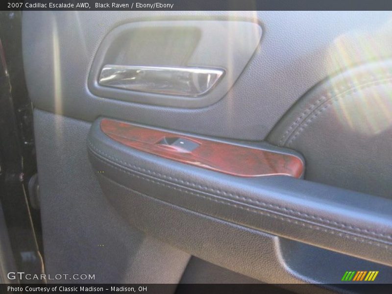 Black Raven / Ebony/Ebony 2007 Cadillac Escalade AWD