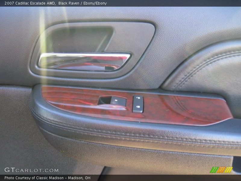 Black Raven / Ebony/Ebony 2007 Cadillac Escalade AWD