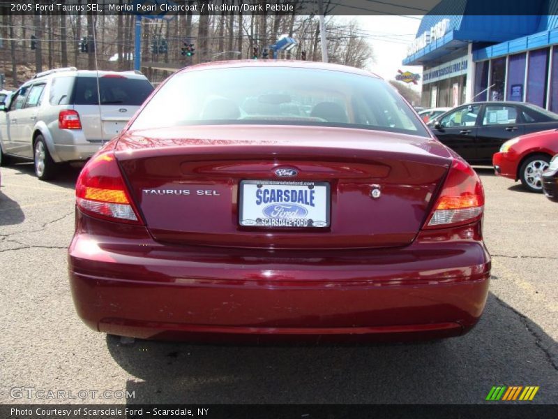 Merlot Pearl Clearcoat / Medium/Dark Pebble 2005 Ford Taurus SEL