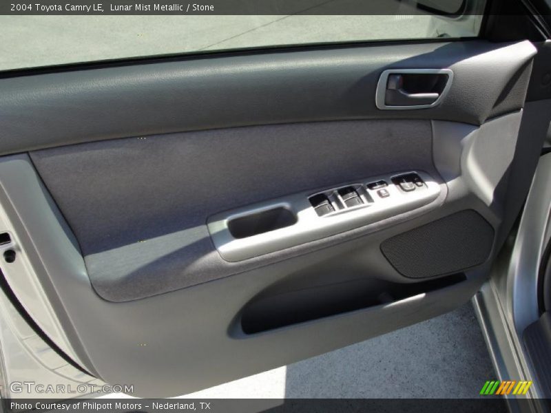 Lunar Mist Metallic / Stone 2004 Toyota Camry LE