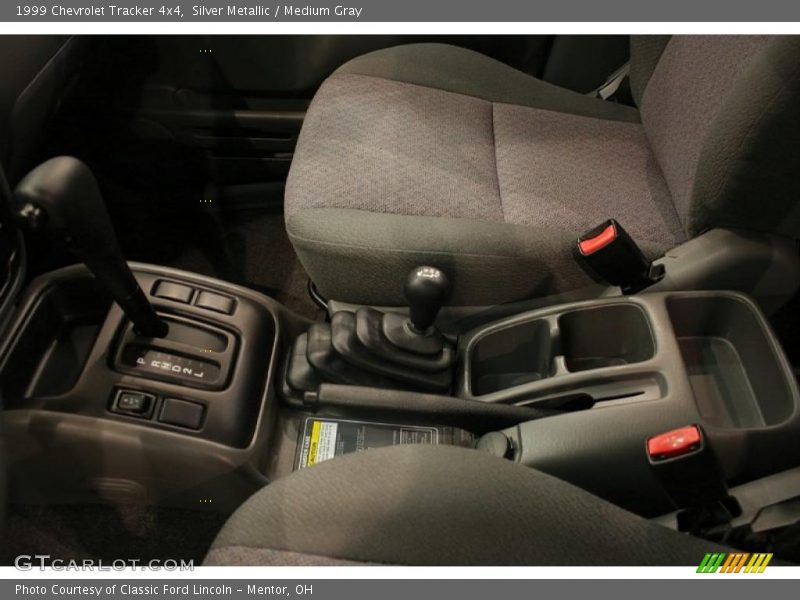 Silver Metallic / Medium Gray 1999 Chevrolet Tracker 4x4