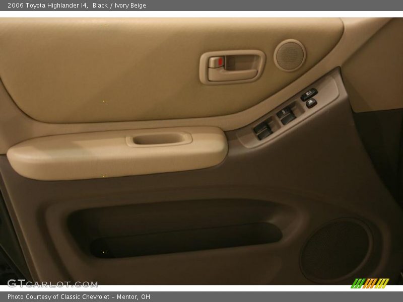 Black / Ivory Beige 2006 Toyota Highlander I4