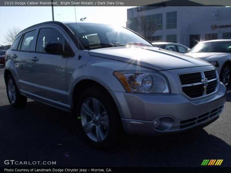 Bright Silver Metallic / Dark Slate Gray 2010 Dodge Caliber Mainstreet