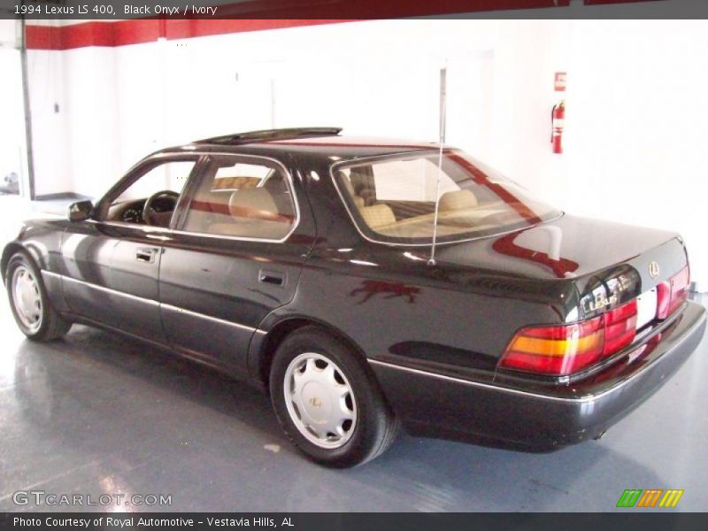Black Onyx / Ivory 1994 Lexus LS 400